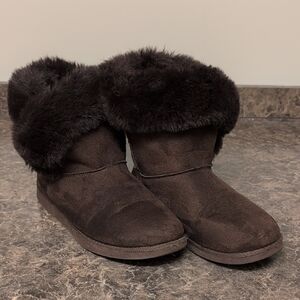 Juicy Couture Dark Brown Fur-Lined Winter Boots